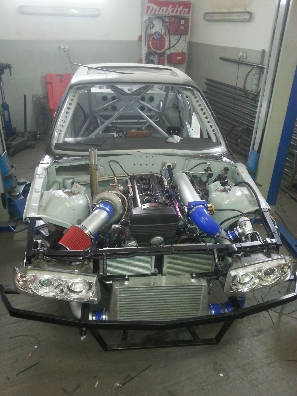 finalny montaż podzespołów samchodu BMW E36 Hurricane GTR od ADAMAt Performance
