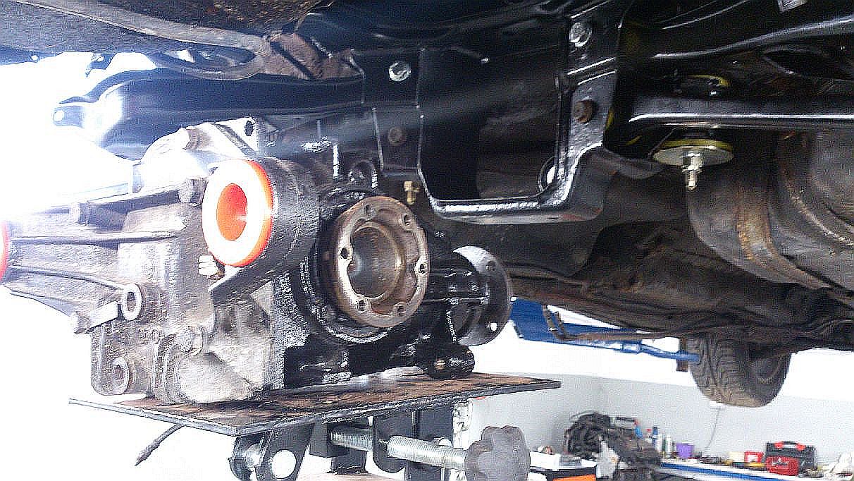 dyferencjał BMW E36 na elementach z poliurtanu wymiana w ADAMAT Performance